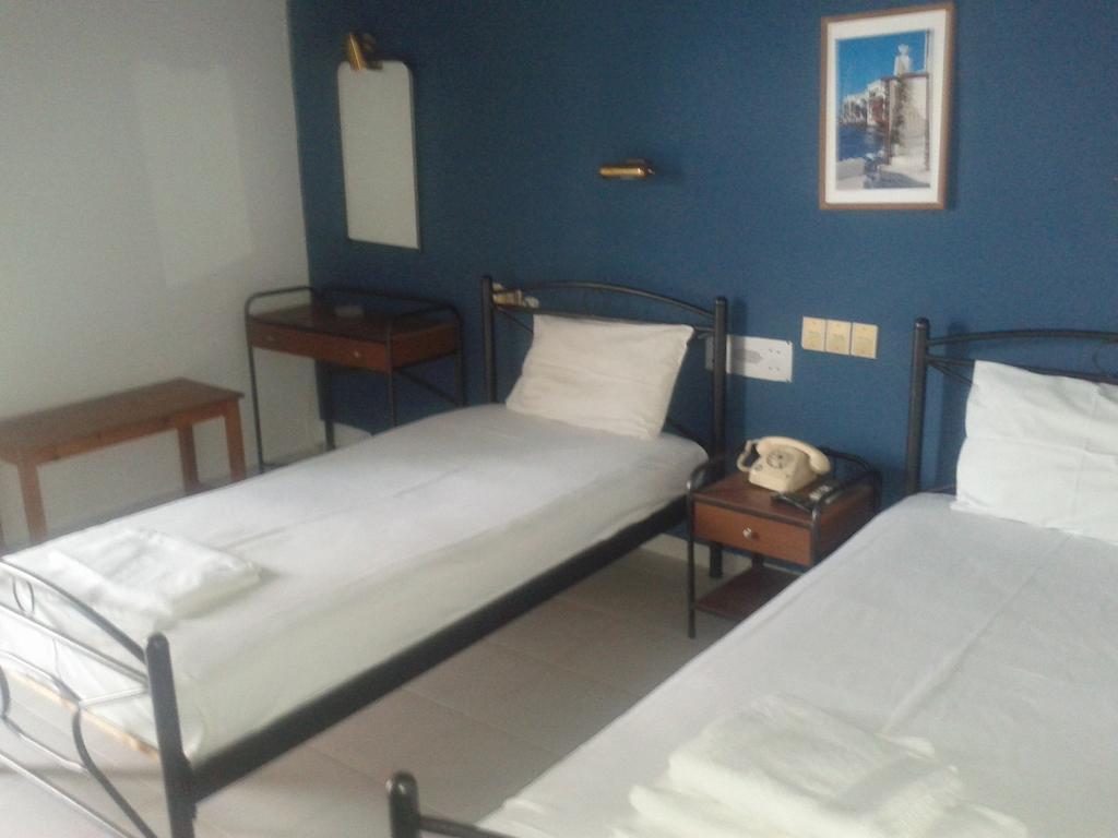 Hotel Tainaro Loutra Edipsou  Pokoj fotografie
